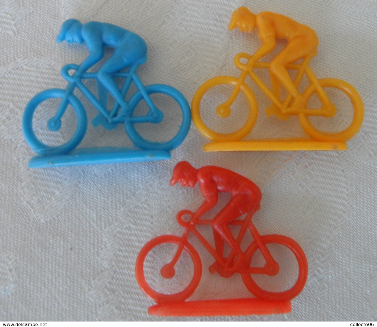 Lot 3 Ancien Petit Cycliste Plastique - Autres & Non Classés