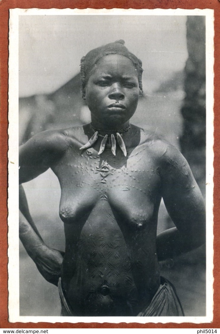 CPSM Petit Format   Femme De Haute-Volta (Soudan Français)  Seins Nus     1949     Joli Plan    Bon état - Burkina Faso