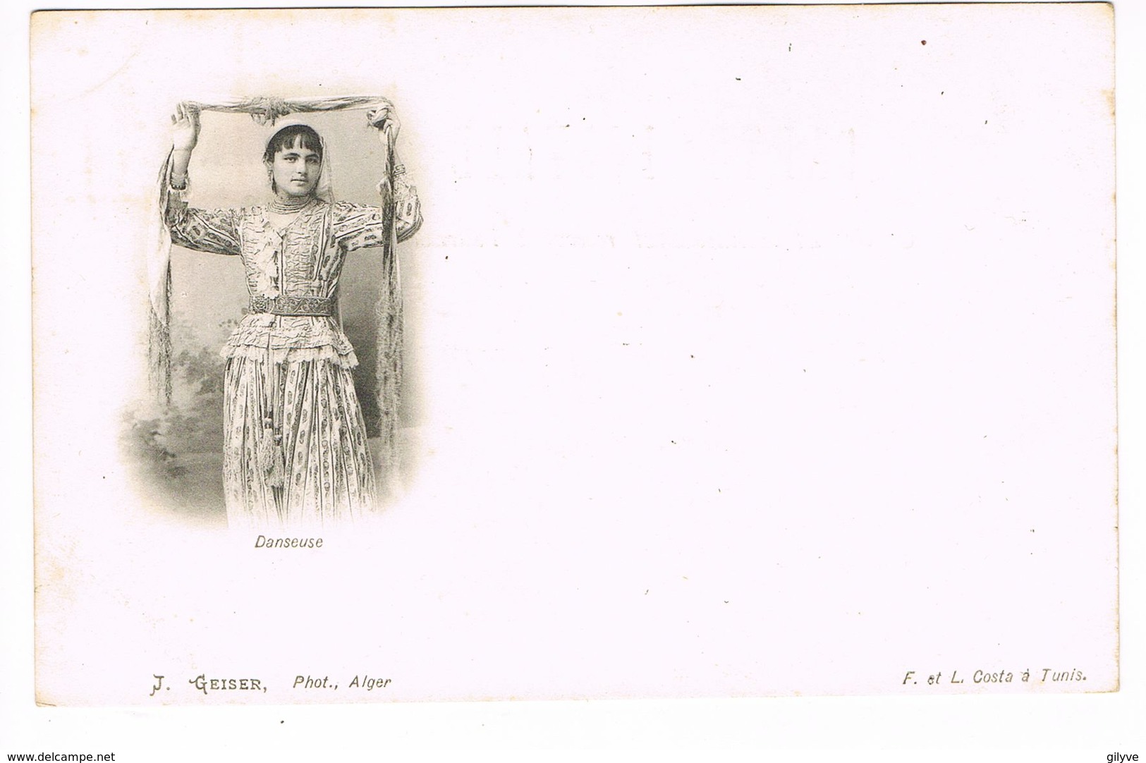 CPA. Danseuse.  (F.638) - Femmes