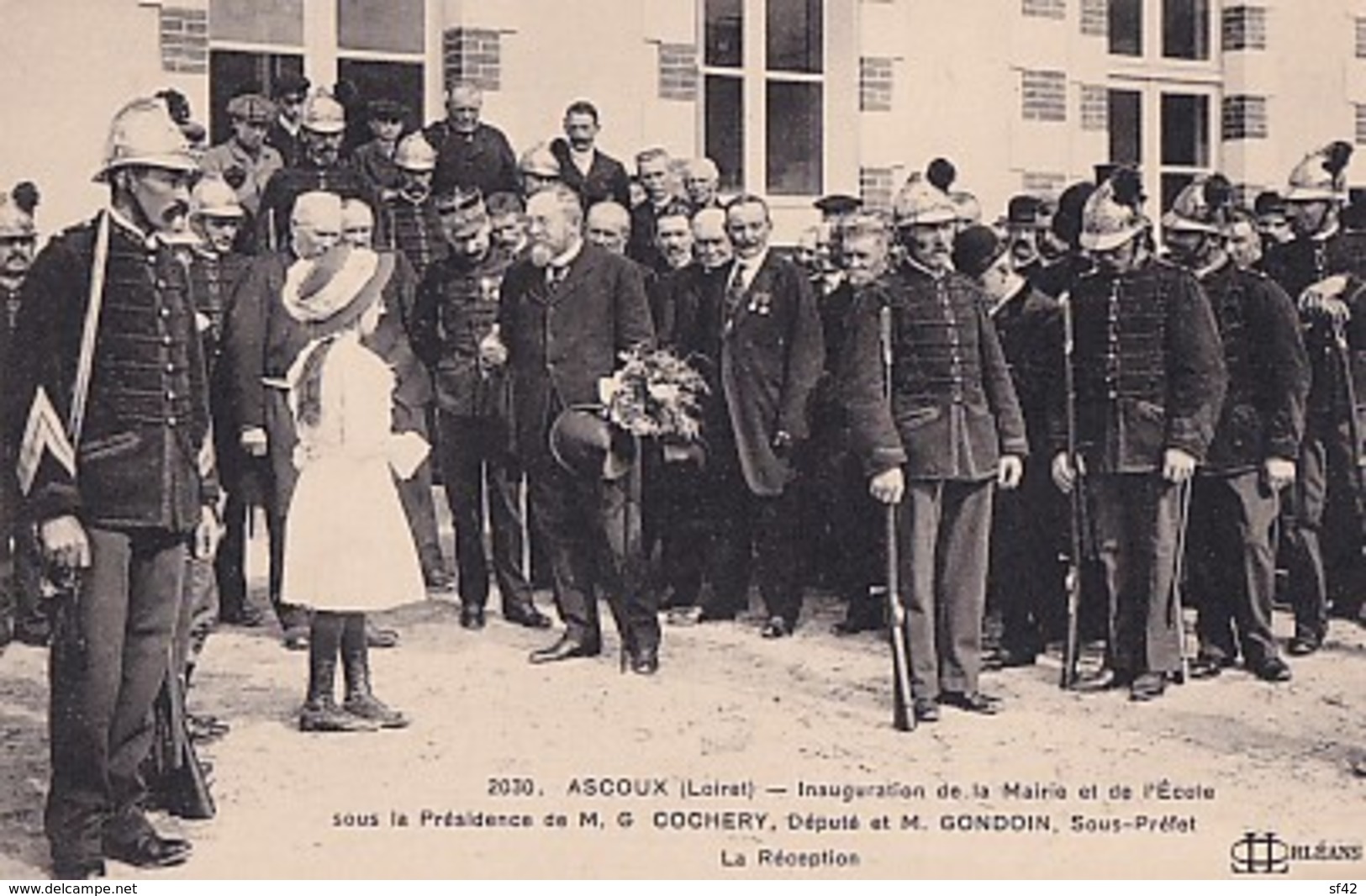 ASCOUX       INAUGURATION DE LA MAIRIE ET DE L ECOLE ......  LA RECEPTION   . LES POMPIERS - Autres & Non Classés