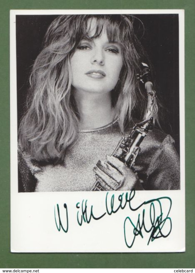 CANDY DULFER AUTOGRAPHE / AUTOGRAMM In Person Signed Glossy Photo  10x15 Cm; 4x6 Inch *FUNK* - Autres & Non Classés