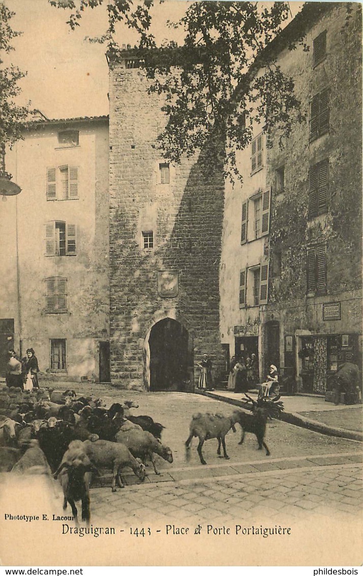 VAR  DRAGUIGNAN   Place Et Porte  Portaiguieres - Draguignan