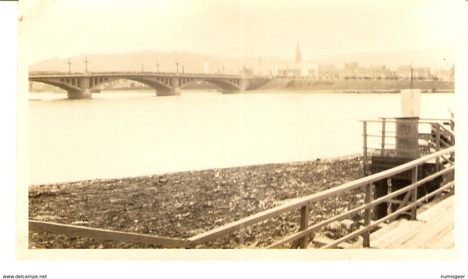 BELGIQUE  --  LIÉGE -- Exposition 1930  -- Vue Vers Le Pont De Coronmeuse ( Photo : Format  11 X 6.5) - Lieux