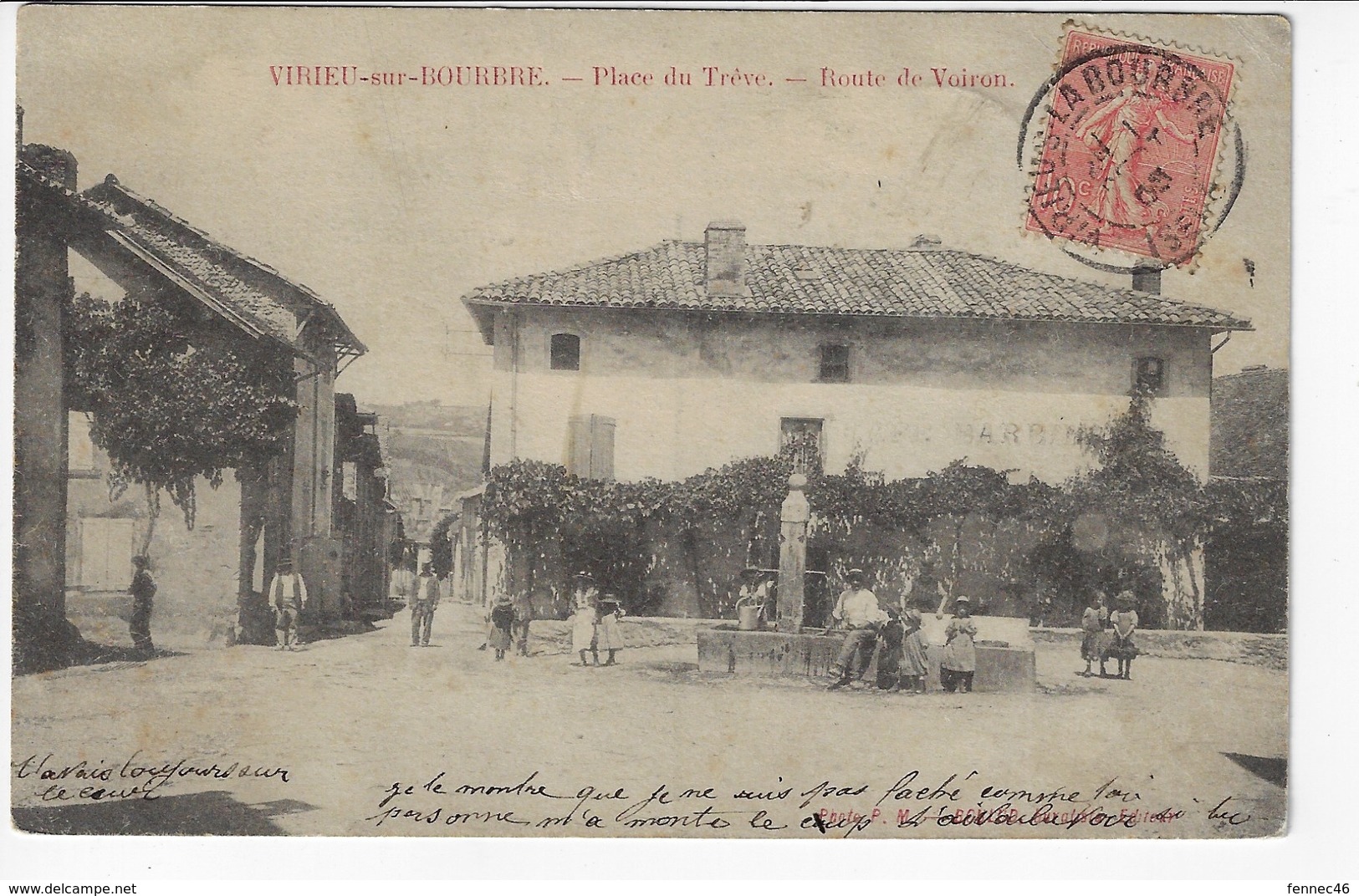 38 - VIRIEU-sur-BOURBRE - Place De Trêve - Route De Voiron - Belle Animation - 1905 (X165) - Virieu