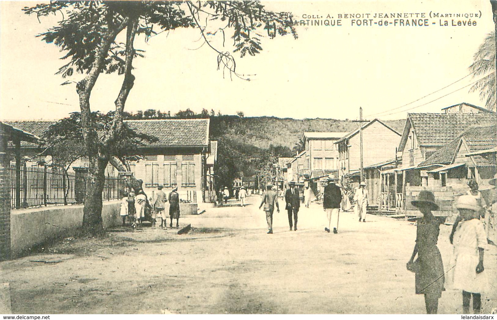 CPA    Martinique  Fort De France  La Levée  (animée)    P 857 - Fort De France