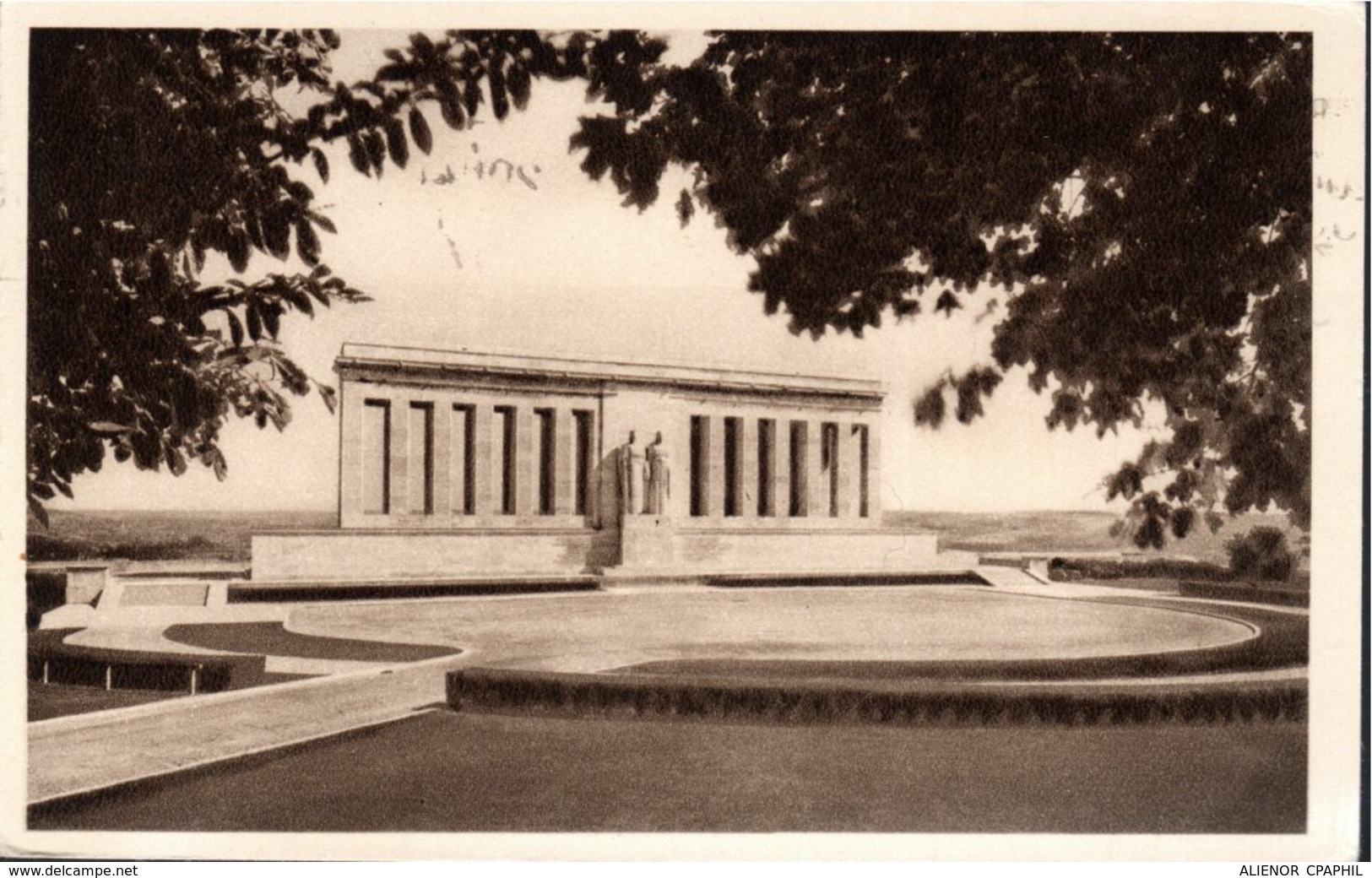 1937 - MEMORIAL AMERICAIN DE CHATEAU THIERRY -YVERT 12.50 EUROS - - Cartes Postales Types Et TSC (avant 1995)