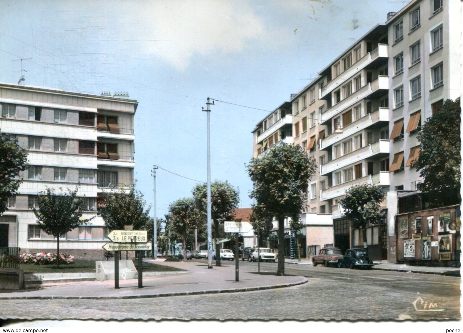 N°72020 -cpsm Champigny Sur Marne -avenue De La République- - Champigny Sur Marne