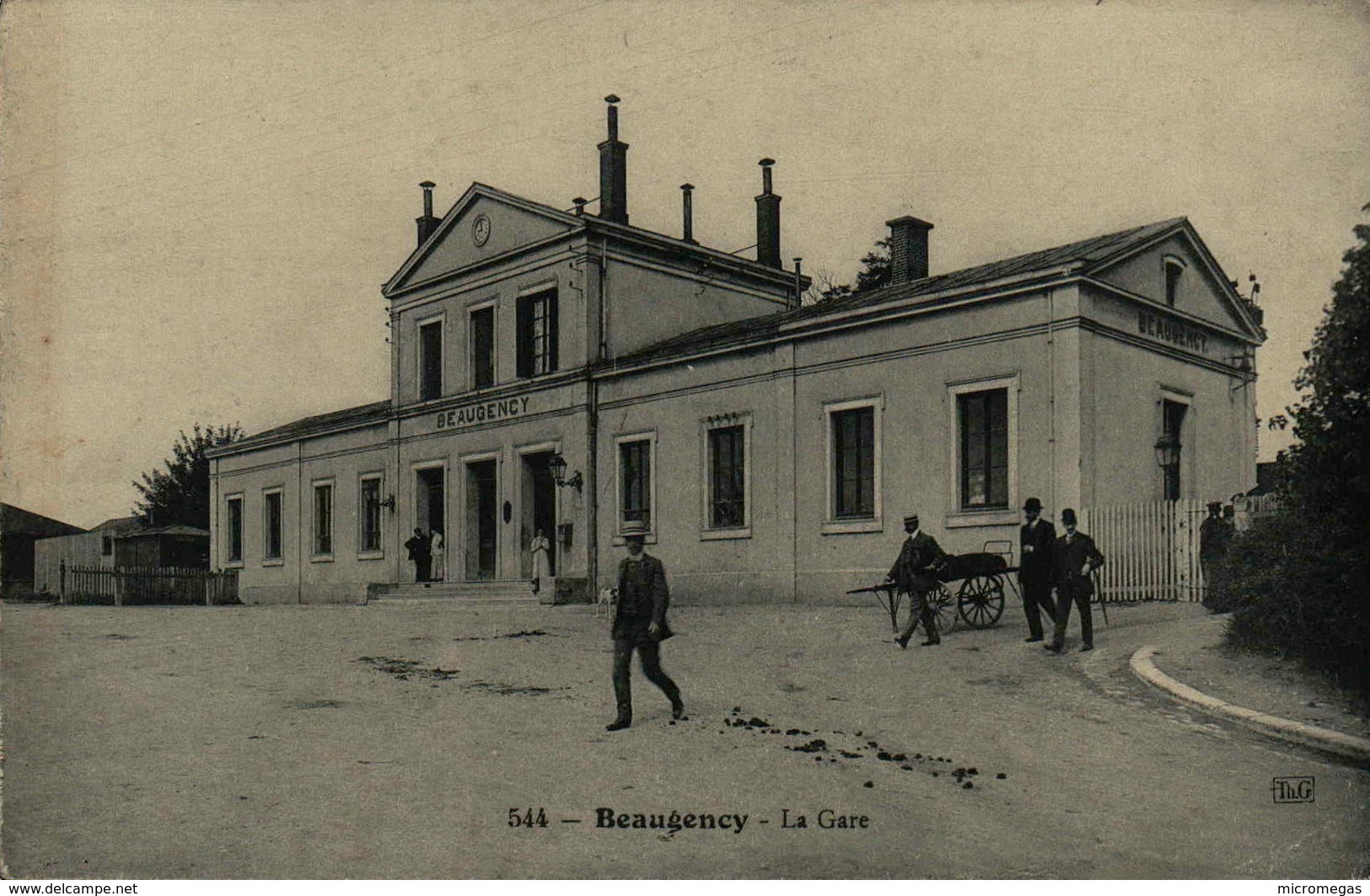 45 - BEAUGENCY - La Gare - Beaugency