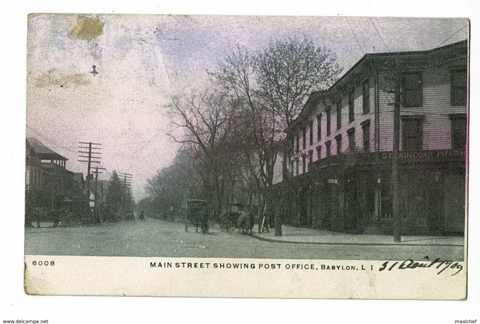 Main Street Showing Post Office, Babylon, L.I (animation) Circulé 1909, Timbre Décollé Au Verso, Collé & Décollé Au Rect - Long Island