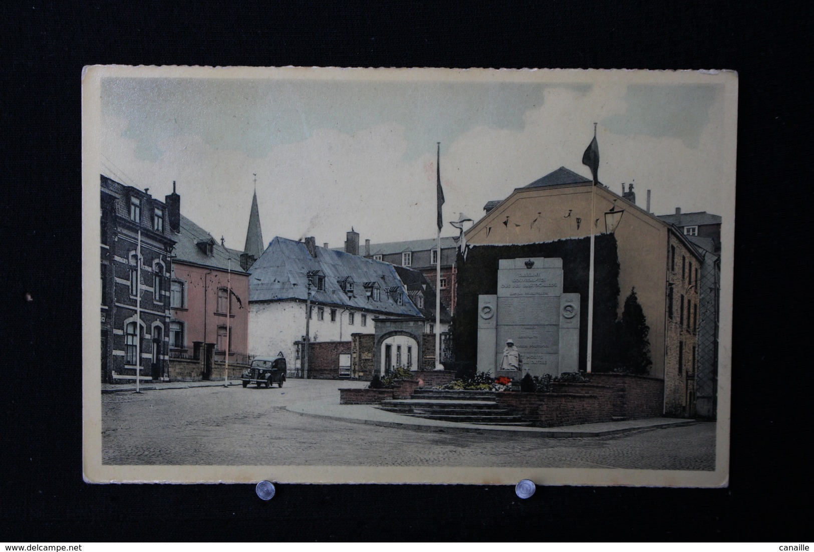 R-179 / Luxembourg - Bastogne,  Monument Aux Morts De La Ville Et Le Séminaire / Circulé 19? .- - Bastogne