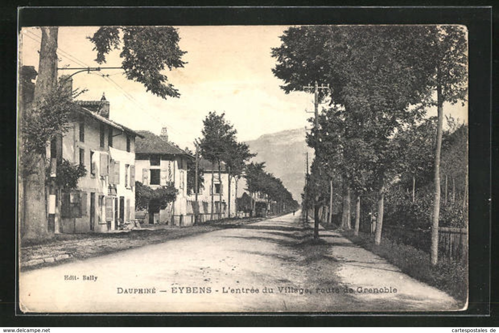 CPA Eybens, L`Entrée Du Village, Route De Grenoble - Grenoble