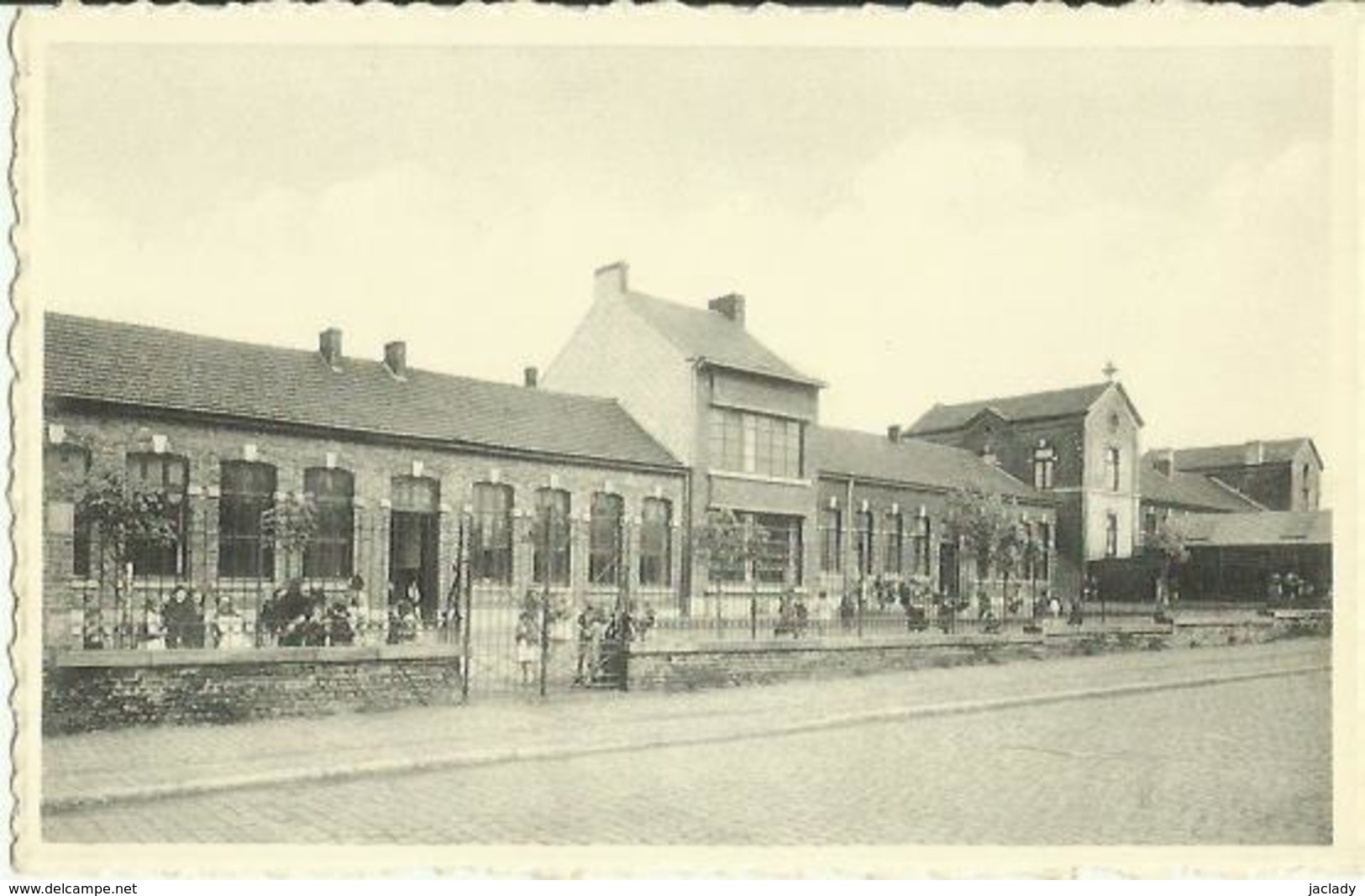 Châtelineau -- Ecole Des Filles Du Grand Trieu.   ( 2 Scans) - Châtelet