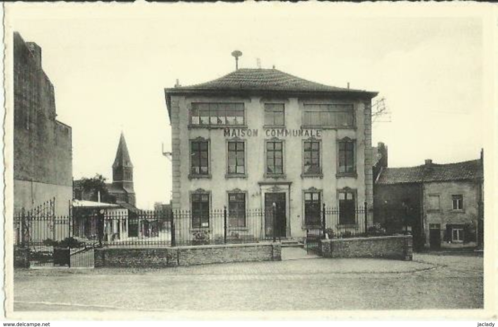 Châtelineau -- Maison Communale.   ( 2 Scans) - Châtelet