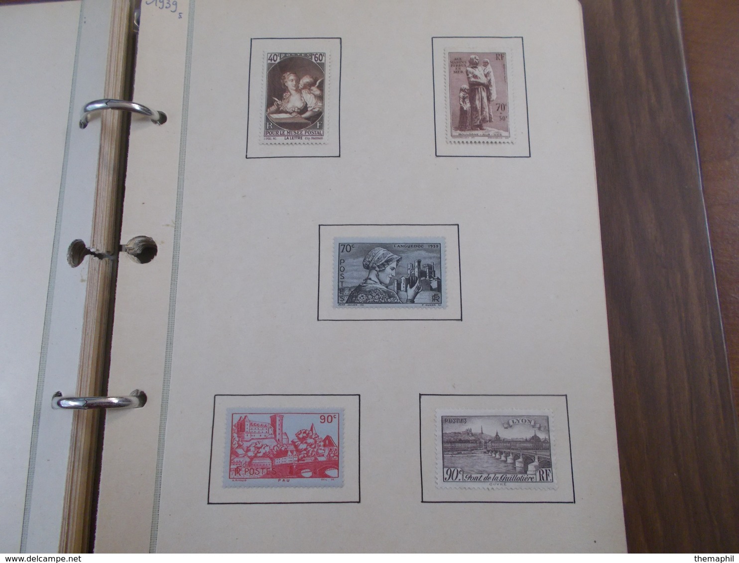 lot n°499 FRANCE  Collection en 2 volumes anciens et semi mo. neufs * ou obl. .  no paypal