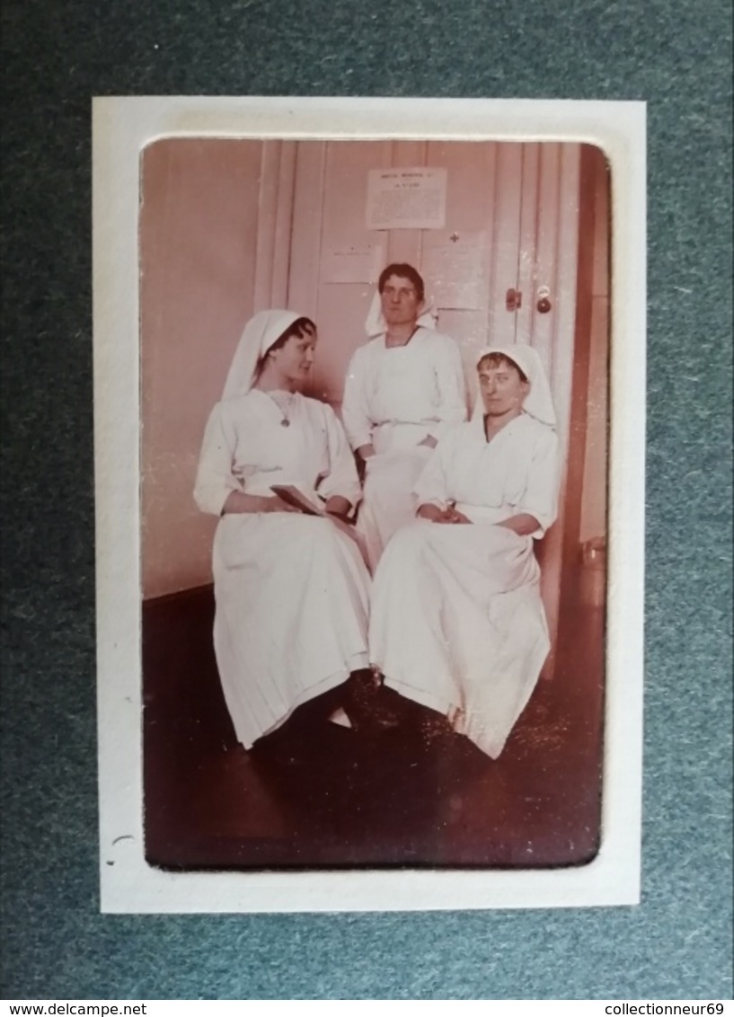 Authentique album photos 24 clichés d'un Hôpital pour Soldats Poilu Français de 14/18 Infirmières WW1 daté 1916