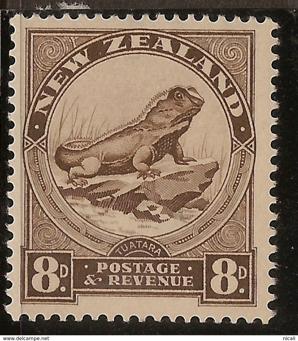 NZ 1935 8d Tuatara Single Wmk SG 565 UNHM #IP47 - Ongebruikt