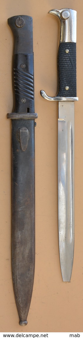 2 Baïonnettes / 2 Bayonets / 2 Bajonetten / 2 Baionetas Allemagne 1884/98 Et De Sortie - Blankwaffen