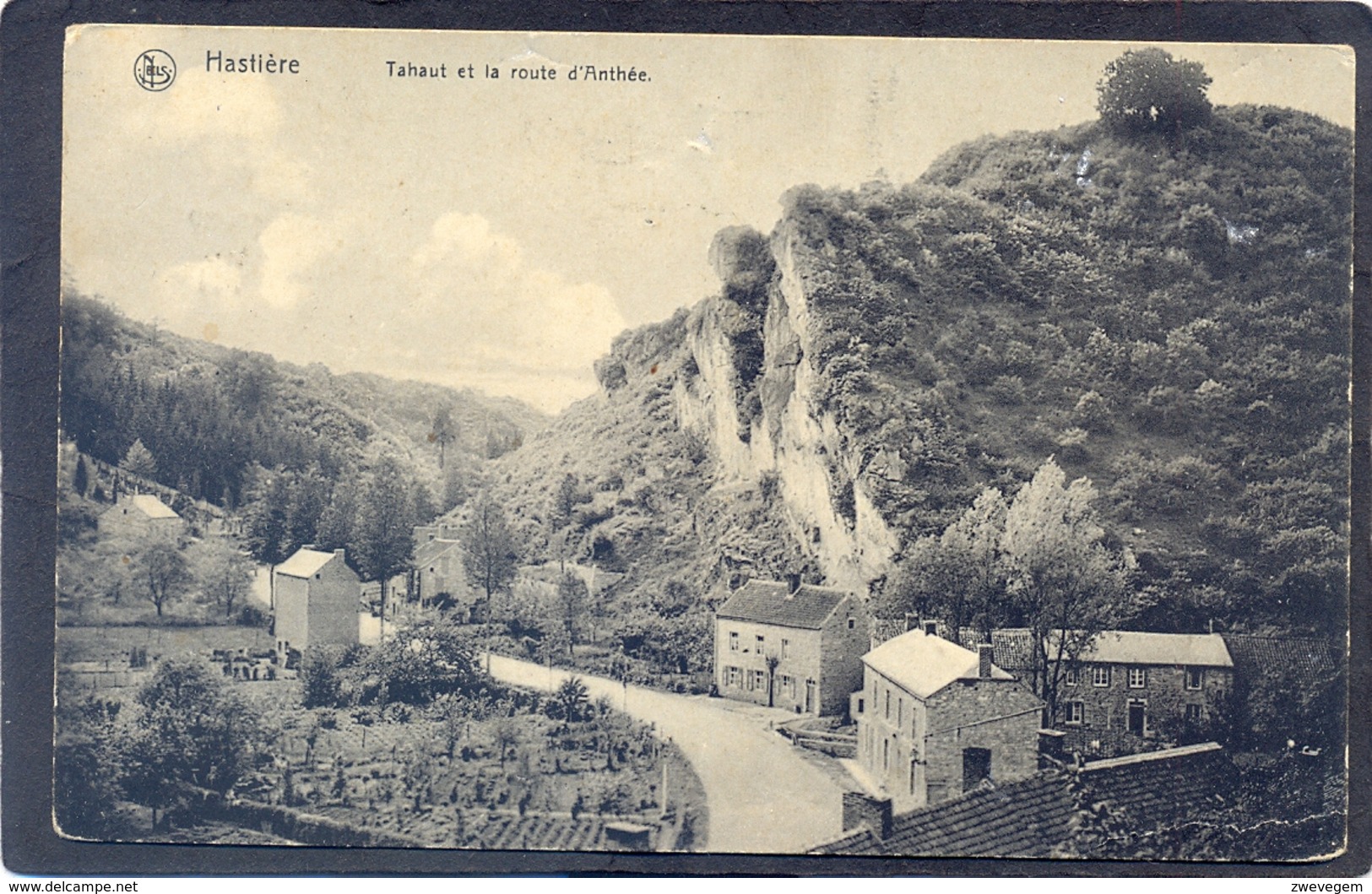 HASTIERE - Tahaut De La Route D'Anthée - Hastière