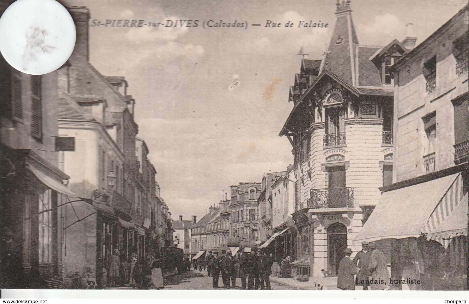 14 -Très Belle Carte Postale Ancienne De  SAINT PIERRE SUR DIVES  Rue De Falaise - Altri & Non Classificati