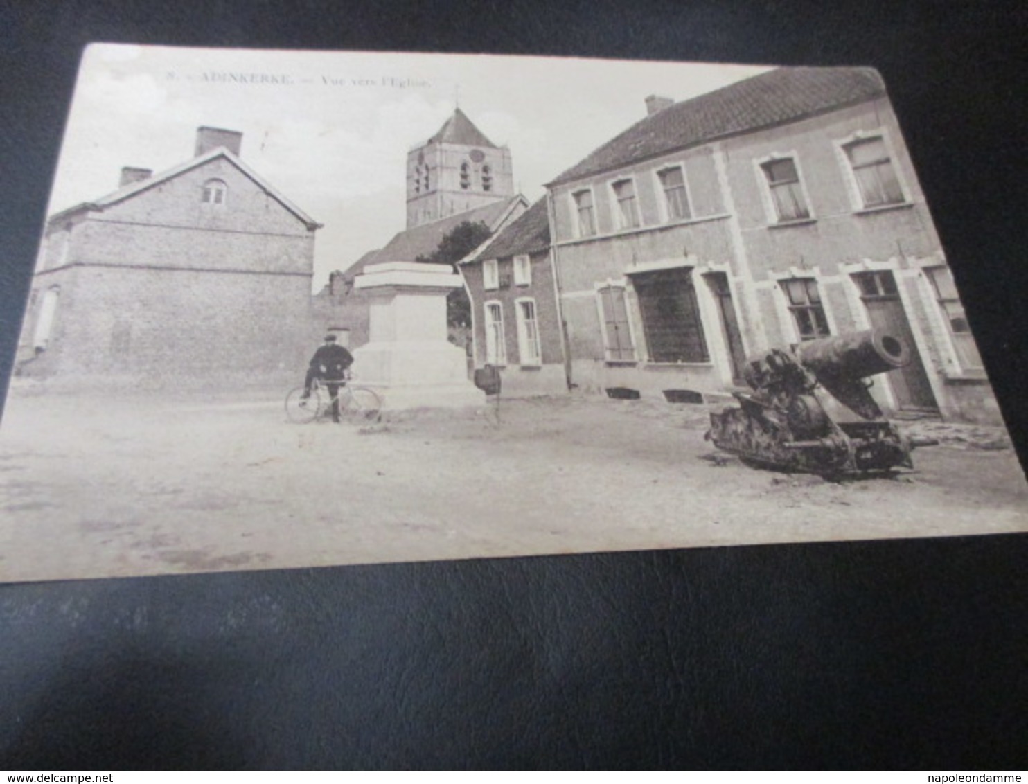 Adinkerke, Vue Vers L'Eglise - De Panne