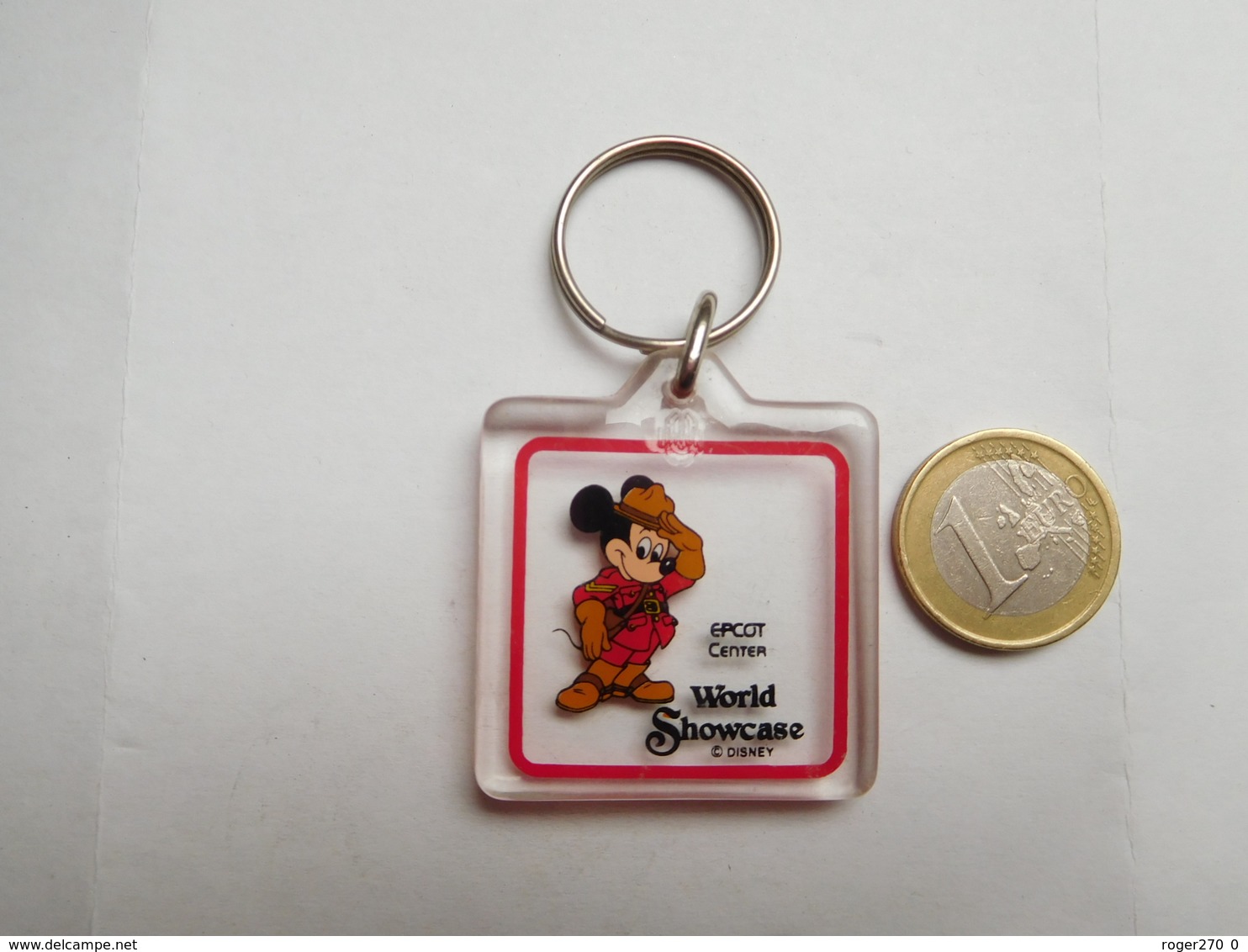 Beau Porte Clés , Disney , Mickey , World Showcase - Porte-clefs