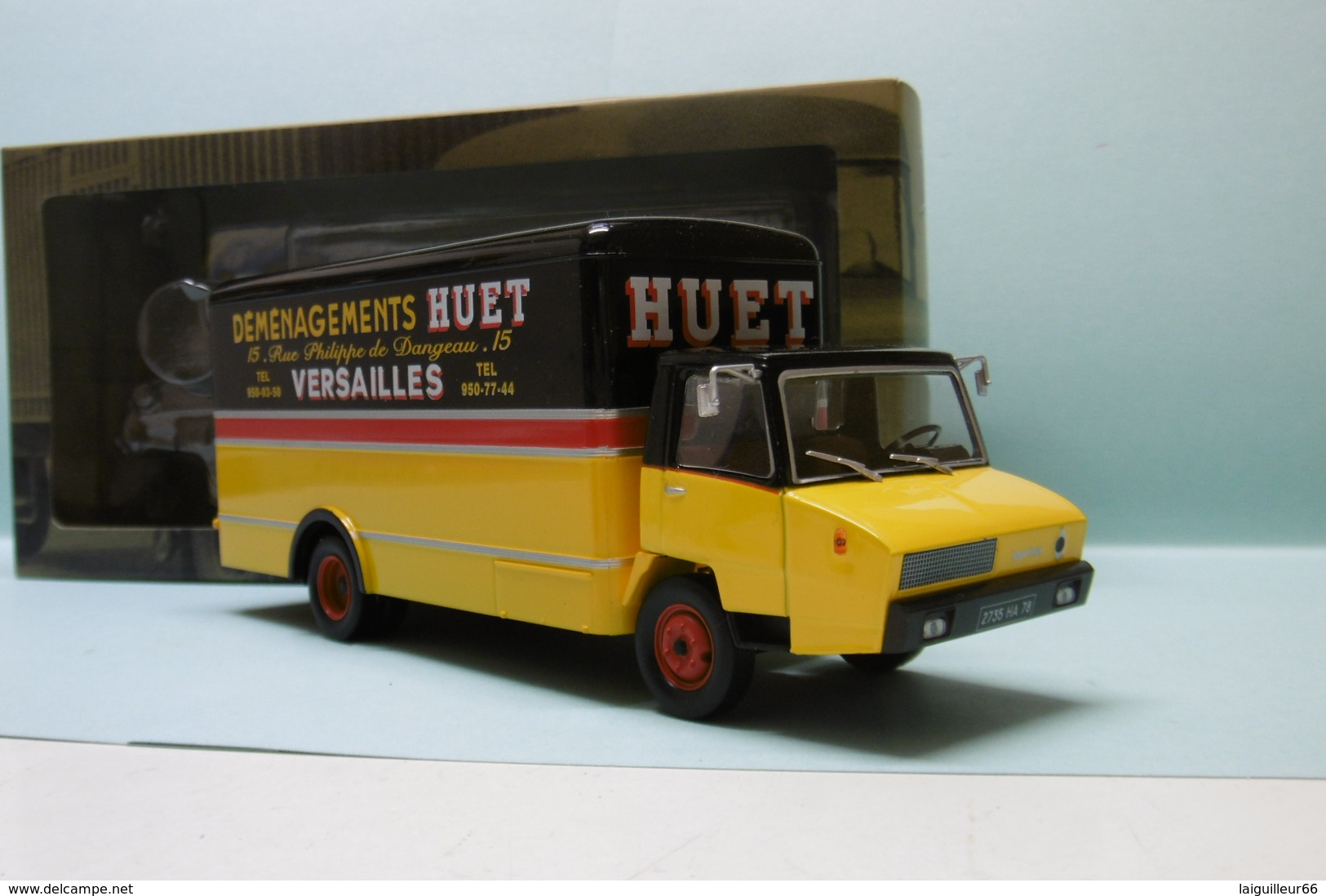 Altaya / Ixo - Camion BERLIET STRADAIR 50 1968 Déménagements Huet CAMIONS D'AUTREFOIS BO 1/43 - Utilitarios