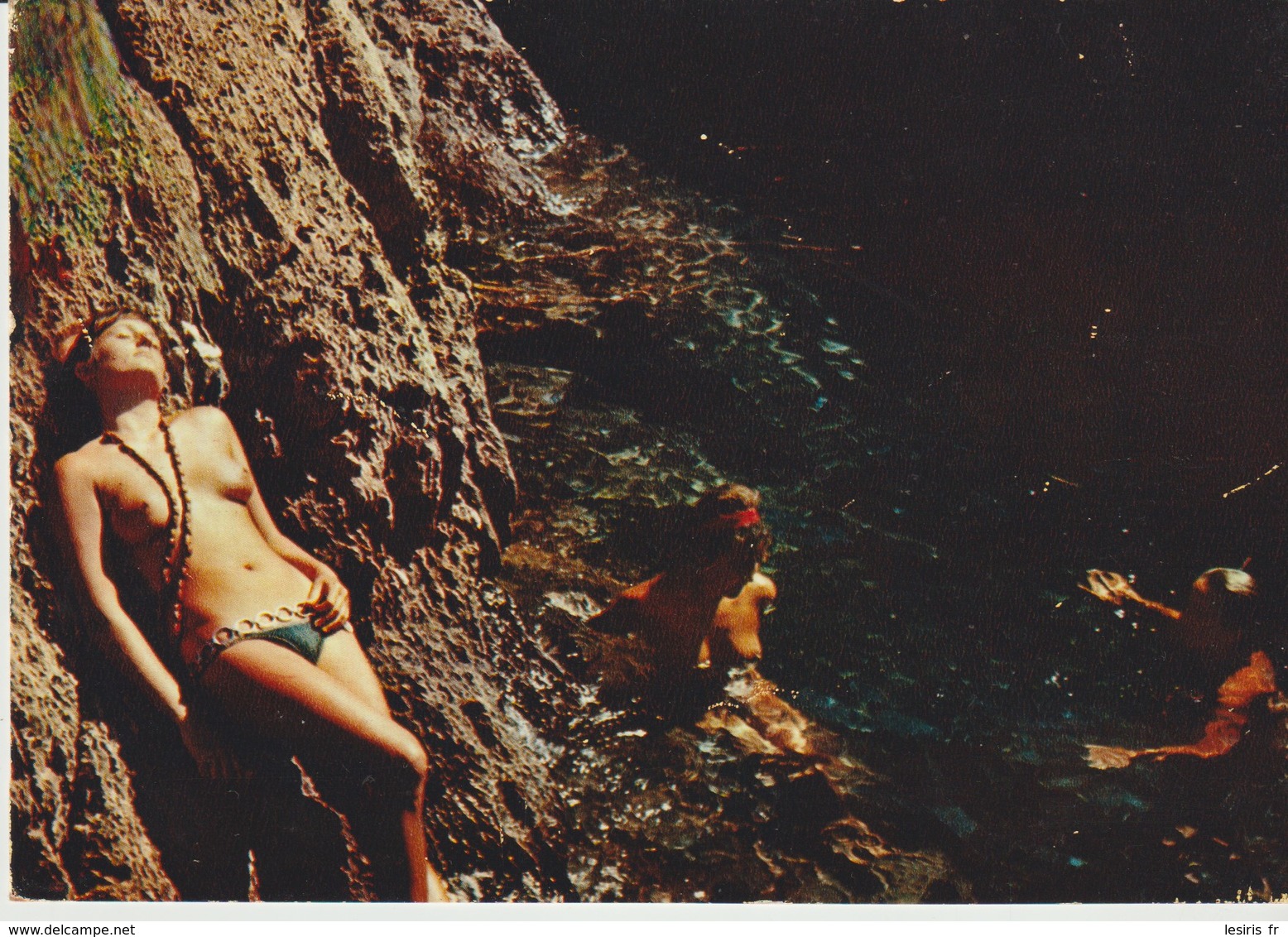 C. P. -  PHOTO - ÎLE DU LEVANT - BAIGNEUSES DANS LES CALANQUES - 16-9 - ARIS - Autres & Non Classés