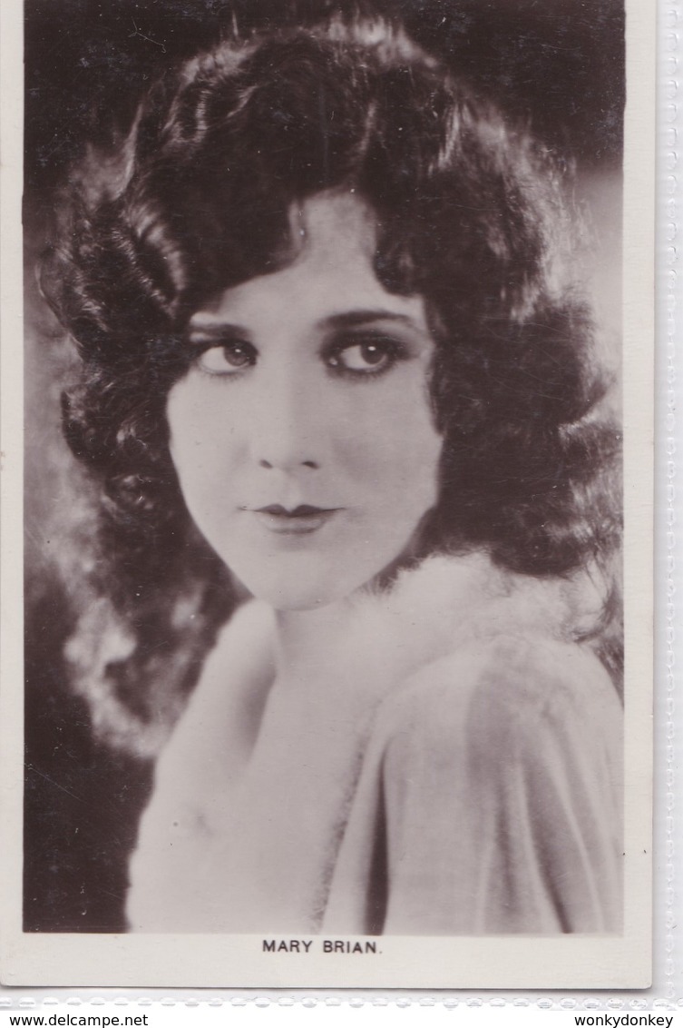 Mary Brian.    Actress.   Picturegoer Series. (Card Number 267).  RPPC. - Attori