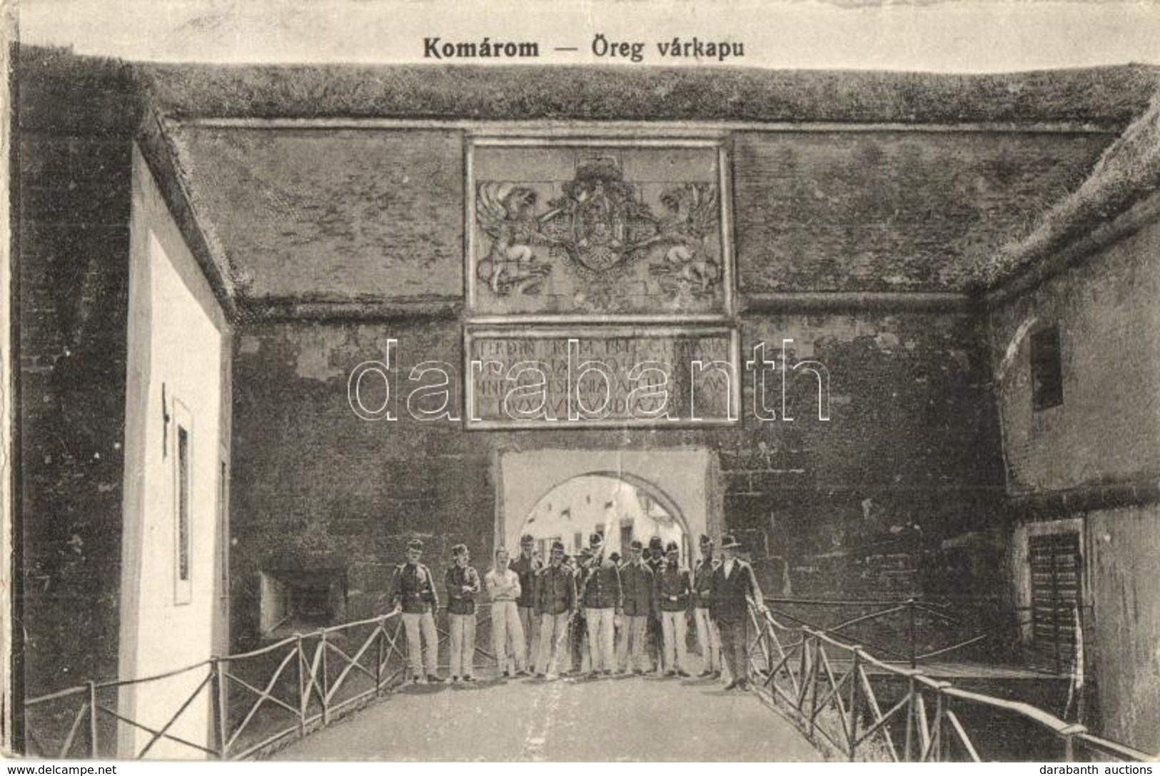 * T3 Komárom, Komárnó; Öreg Várkapu / Castle Gate  (fa) - Zonder Classificatie