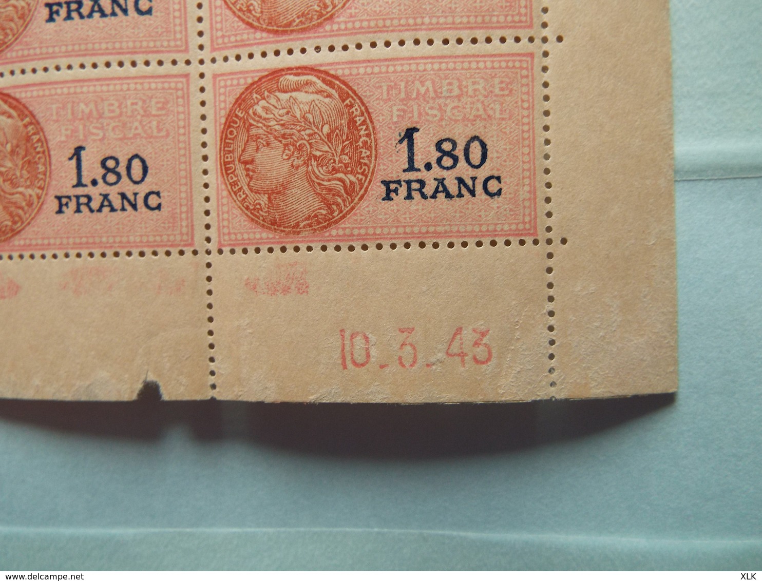 France 1942/1943 - 230 Timbres Fiscaux neufs daté avec n° au dos et autres - Prix de départ 5€