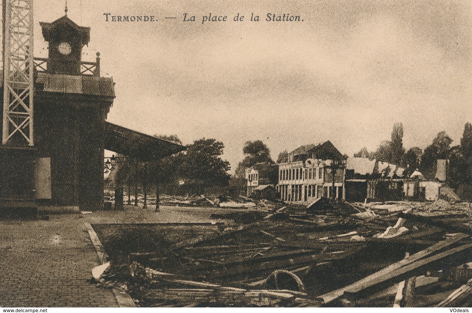 CPA - Belgique - Dendermonde - Termonde - La Place De La Station - Dendermonde