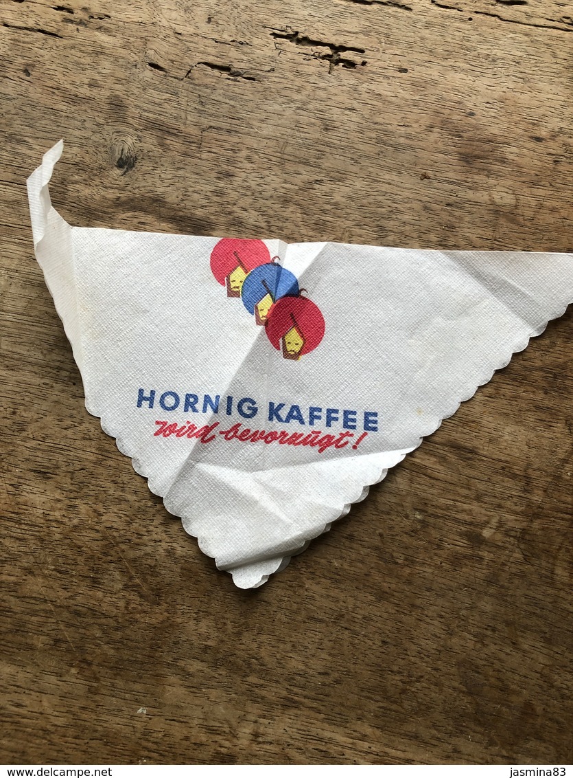 Serviette Publicitaire Venant D'Autriche Dans Les  Années 1967 - Company Logo Napkins