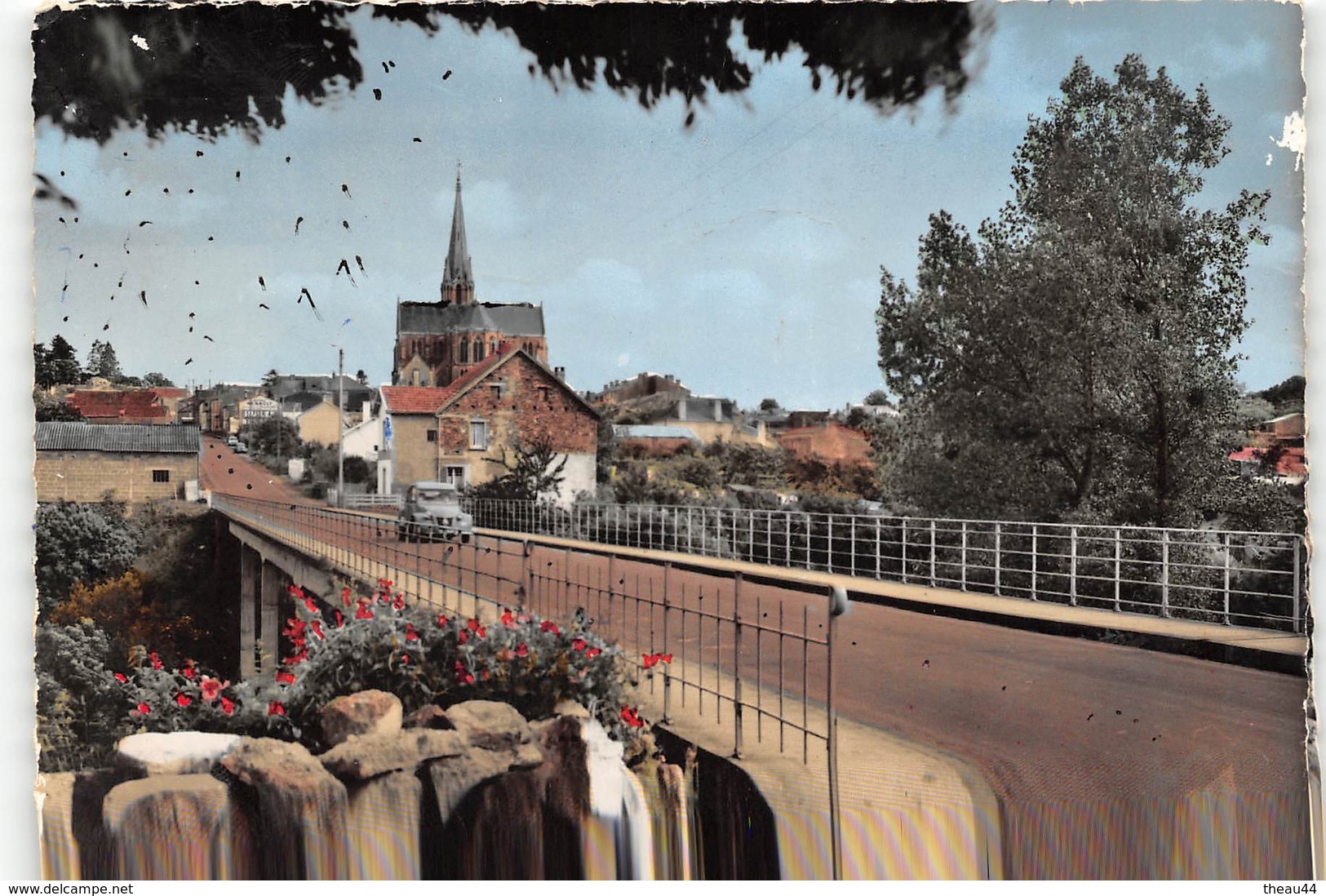 ¤¤  -  LA CHAPELLE-BASSE-MER   -   Le Pont Et L'Eglise      -  ¤¤ - La Chapelle Basse-Mer