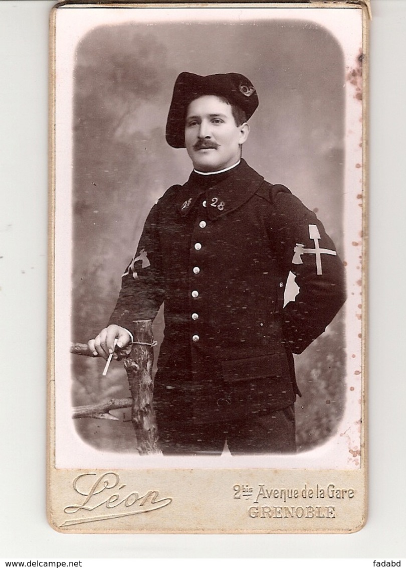 PETITE PHOTO CHASSEUR DU 28e REGIMENT PHOTO LEON GRENOBLE - Guerre 1914-18