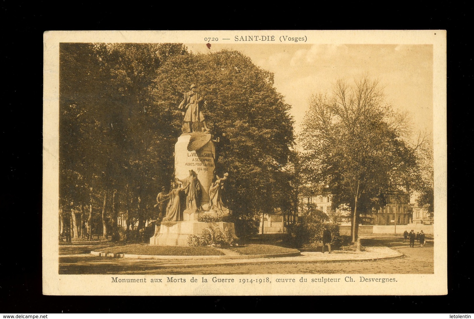 CPA - 88 - St DIE - MONUMENTS AUX MORTS DE LA GUERRE 1914-18 - Saint Die