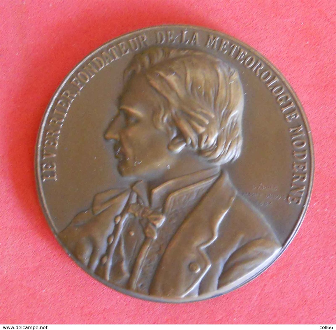 Médaille Le Verrier Fondateur De La Météorologie Moderne D'après Alphée Dubois 1884 Bronze Diam 5.4cm 80gr - Autres & Non Classés