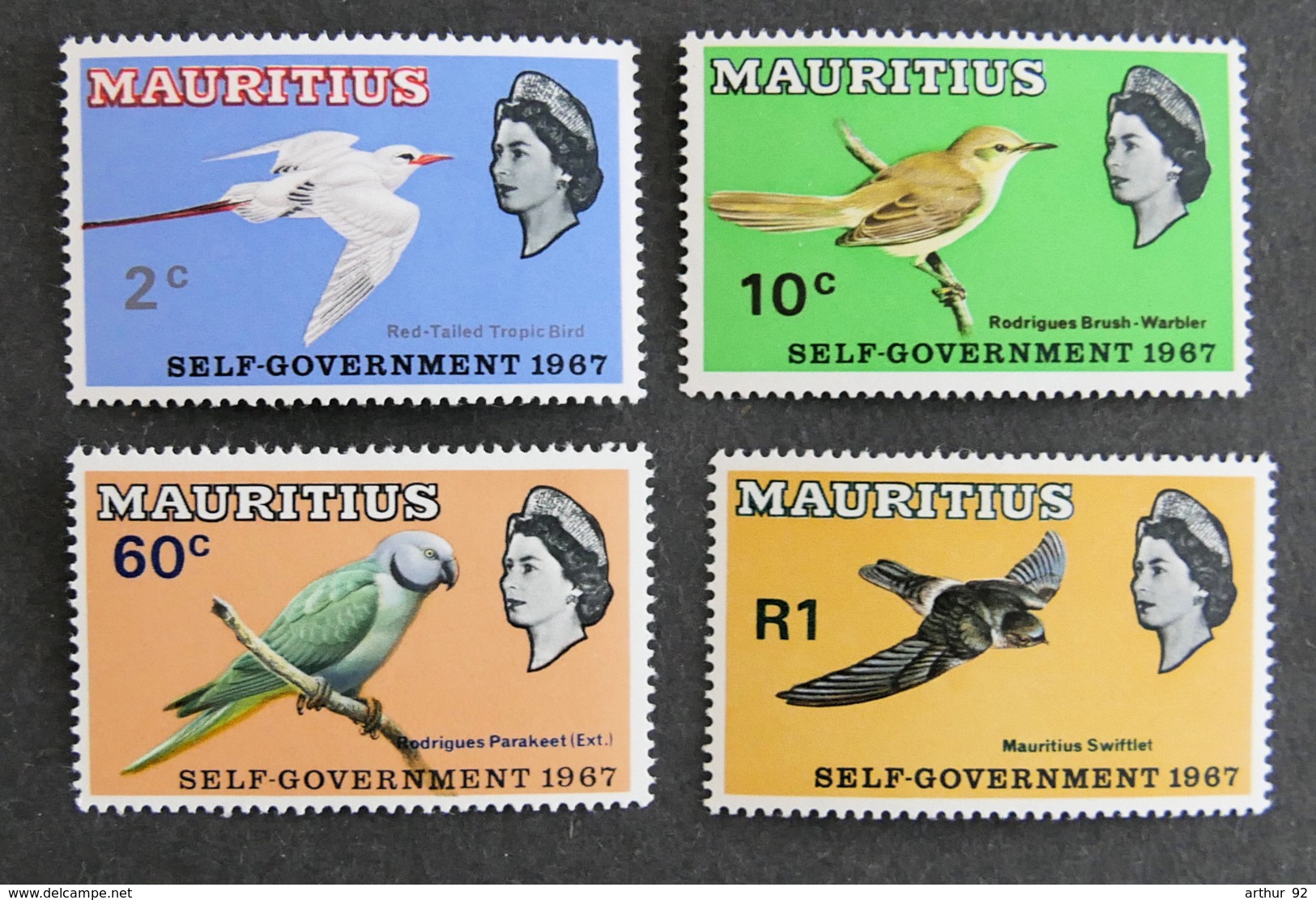 ILE MAURICE - MAURITIUS - 1967 - YT 292 à 295 ** -  Serie Courante - Oiseaux - Mauritius (1968-...)