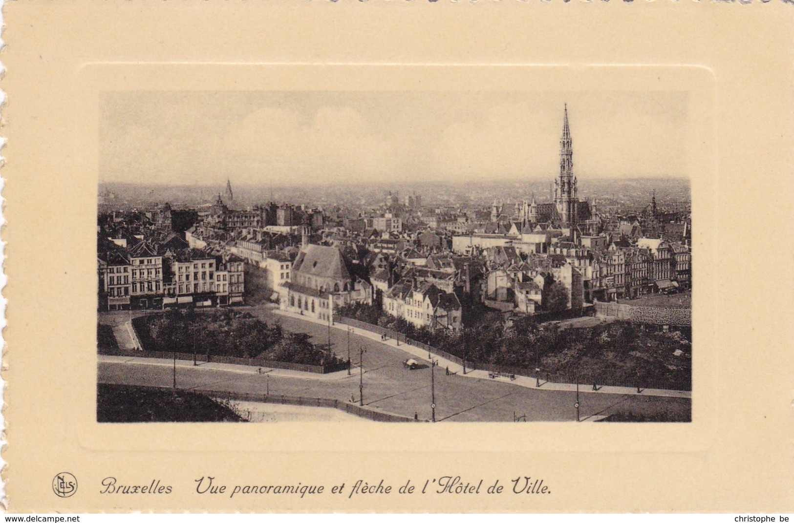 Brussel, Bruxelles Vue Panoramique Et Flêche De L'Hotel De Ville (pk58218) - Viste Panoramiche, Panorama