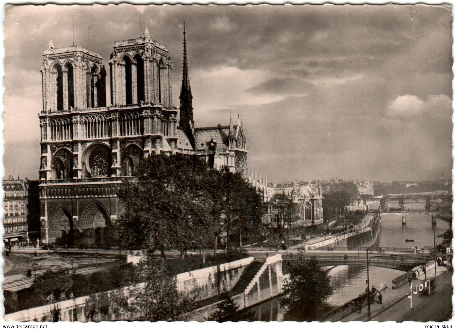 4KSL 527 PARIS - VUE GENERALE DE NOTRE DAME  (DIMENSIONS 10 X 15CM) - Notre Dame De Paris