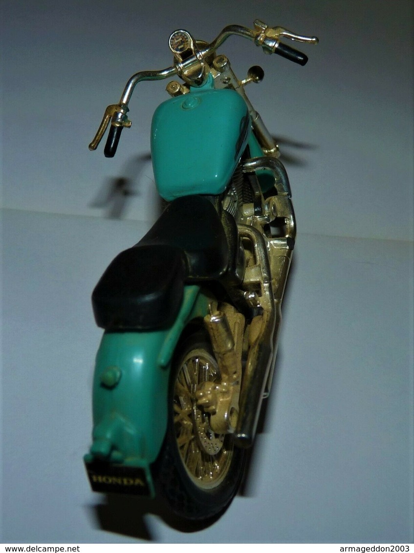 MAISTO MOTO 1/18 HONDA SHADOW AMERICAN CLASSIC TBE - Motorfietsen