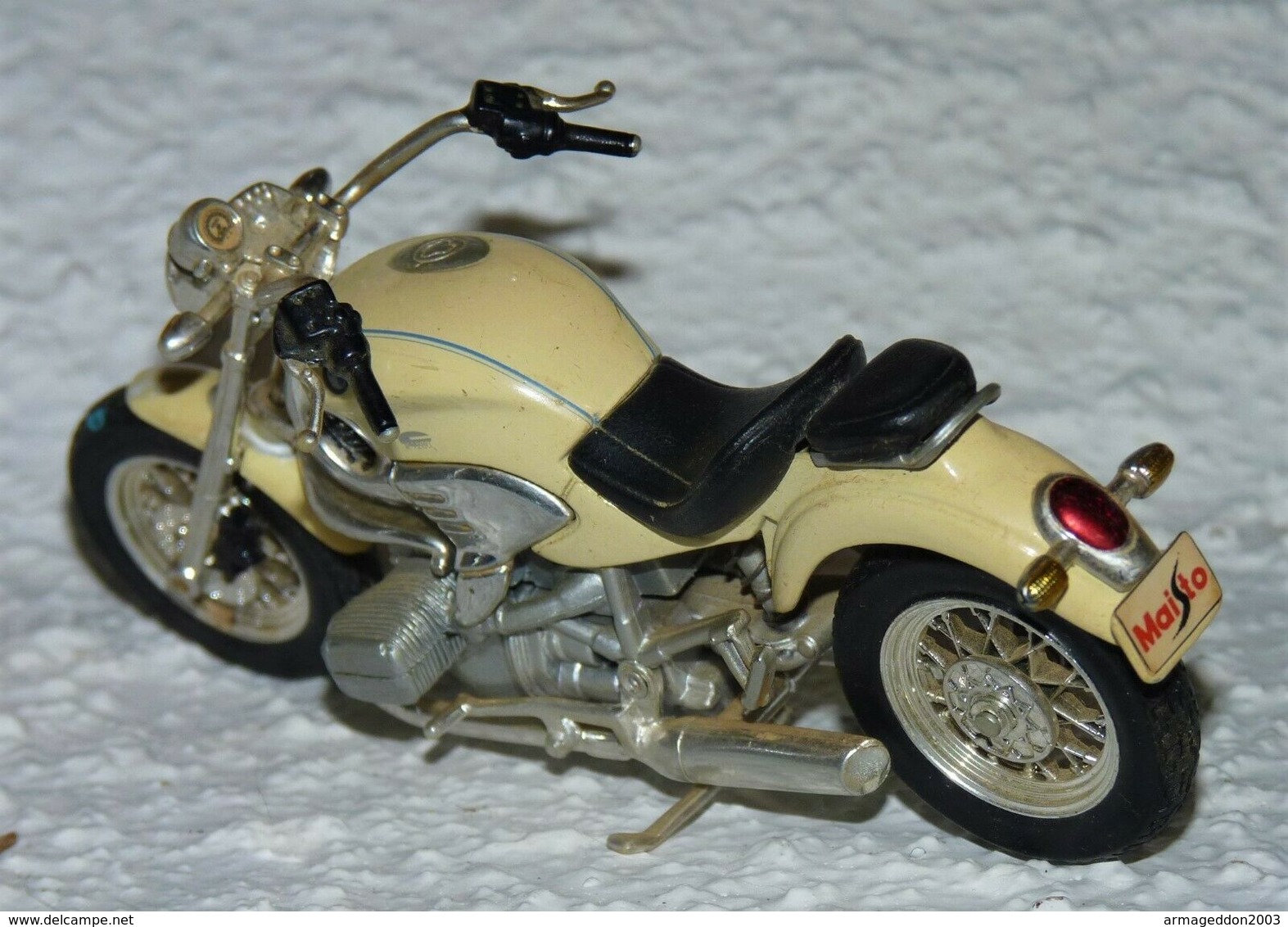 MAISTO MOTO 1/18 BMW R1200 C TBE - Motorcycles