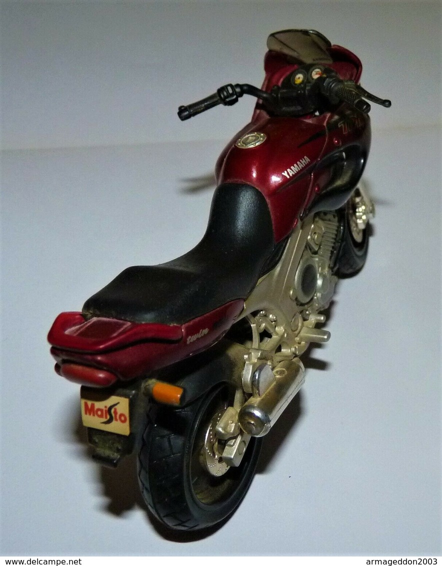 MAISTO MOTO 1/18 YAMAHA TDM Twin 850 TBE - Motorfietsen