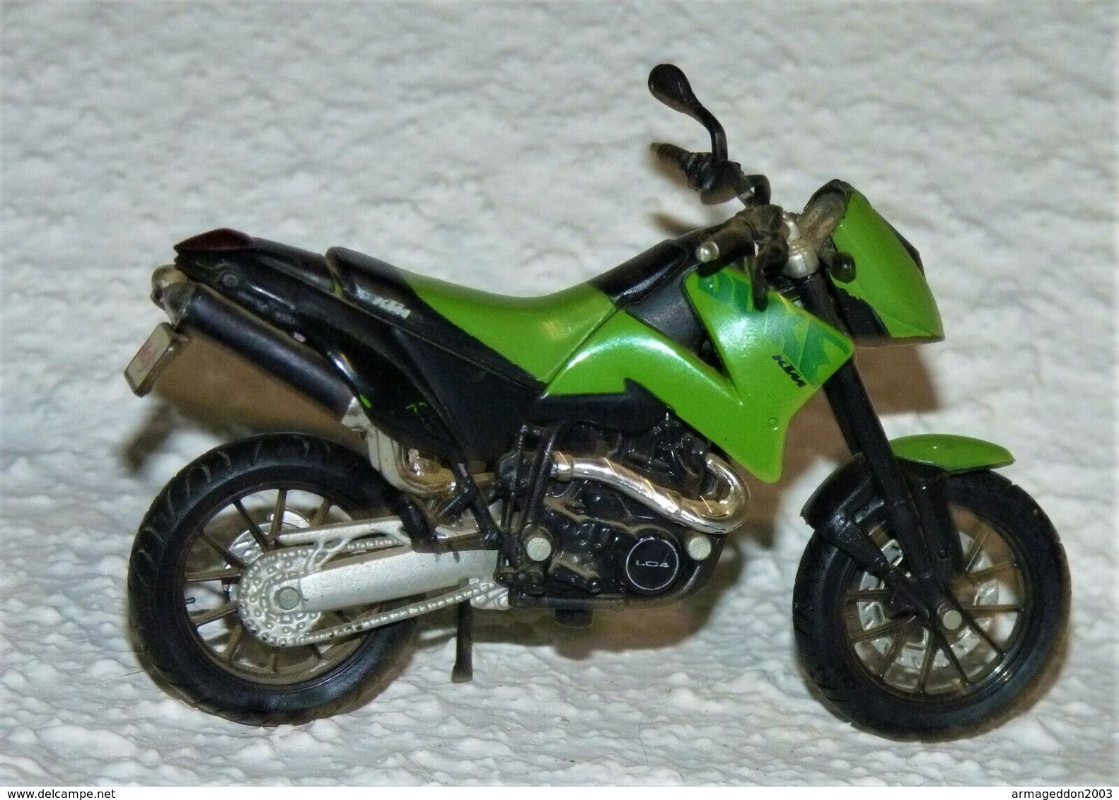 MAISTO MOTOCROSS 1/18 DUKE KTM TBE - Motorräder