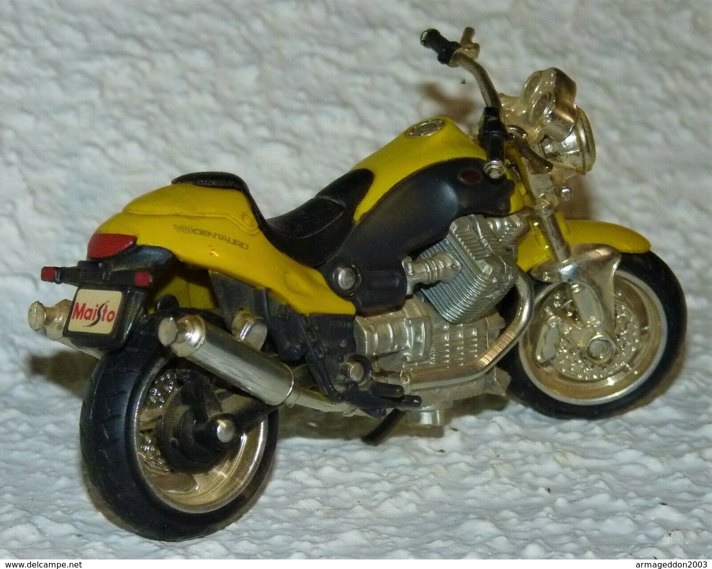 MAISTO MOTO 1/18 GUZZI VIDCENTAURO TBE - Motorfietsen