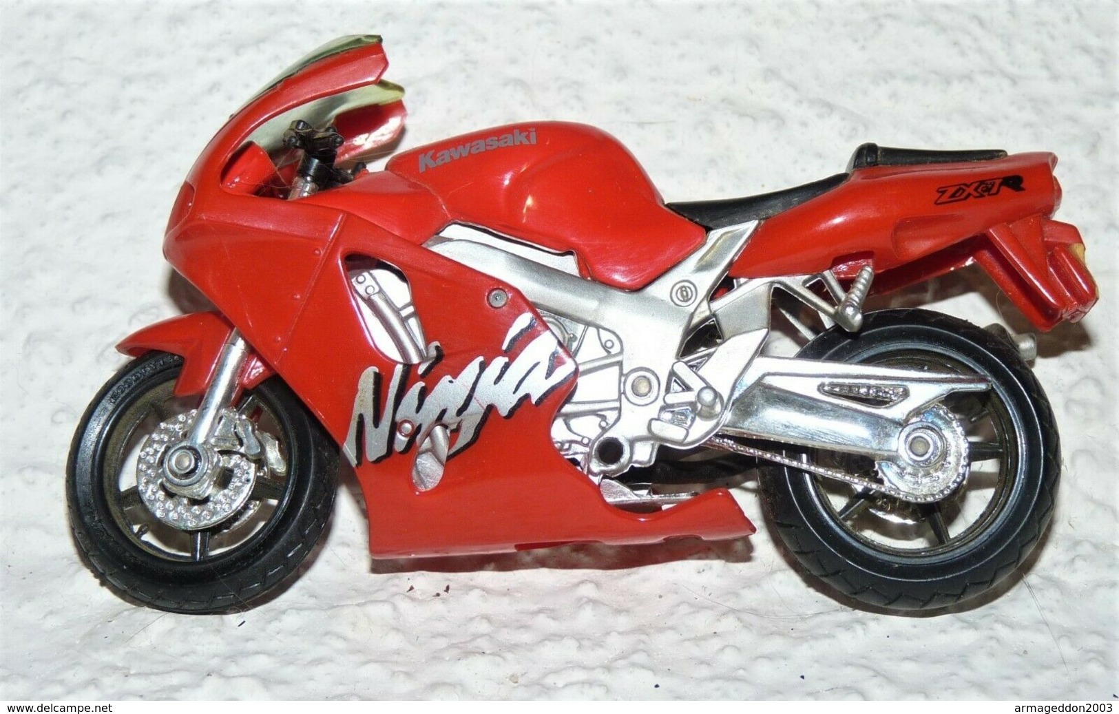 MAISTO MOTO 1/18 KAWASAKI NINJA ZX 7R Be Mais Manque La Bequille - Motos