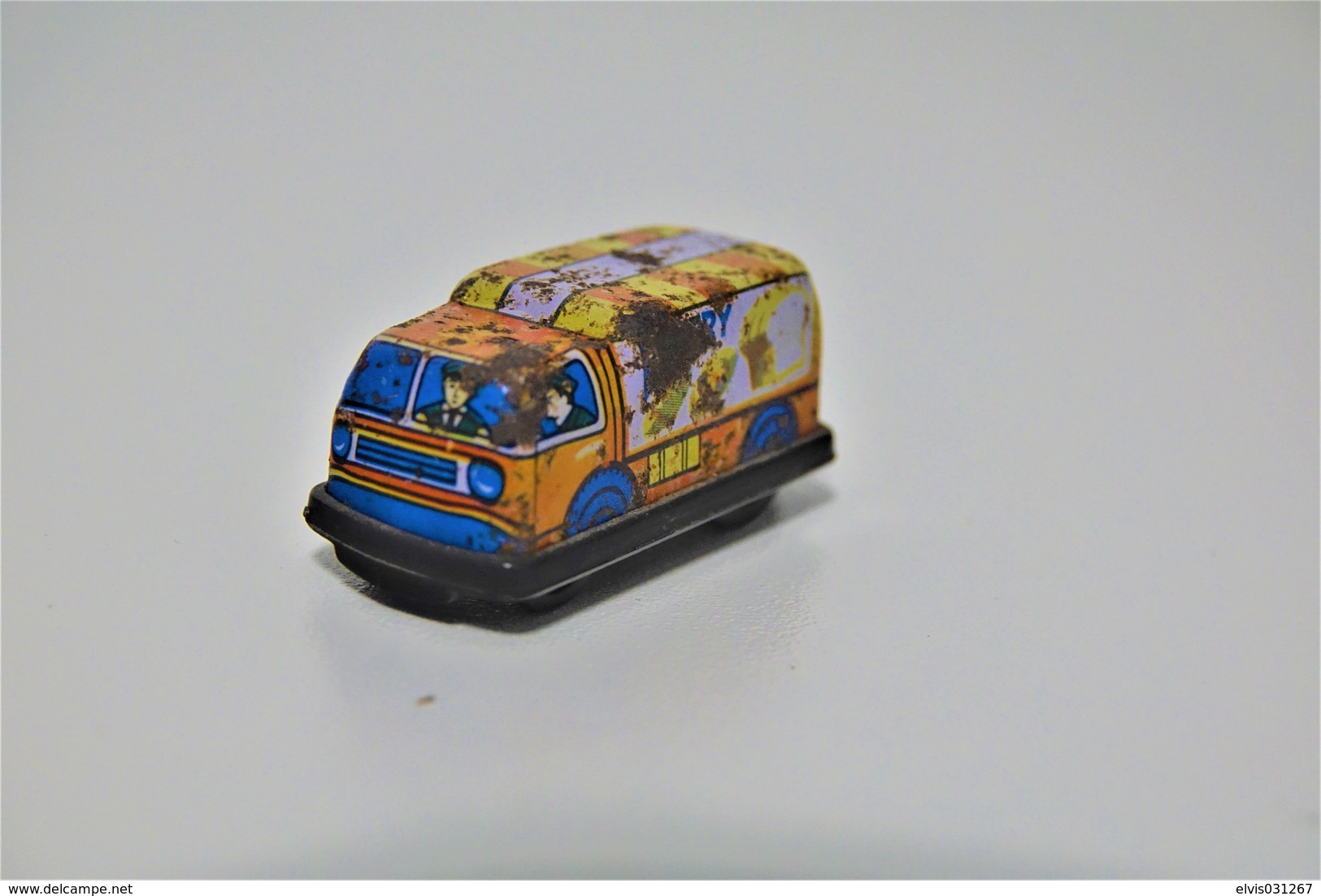 Vintage TIN TOY CAR : Maker UNKNOWN - BAKERY CAR - 5cm - TAIWAN - 1960's - - Collectors Et Insolites - Toutes Marques