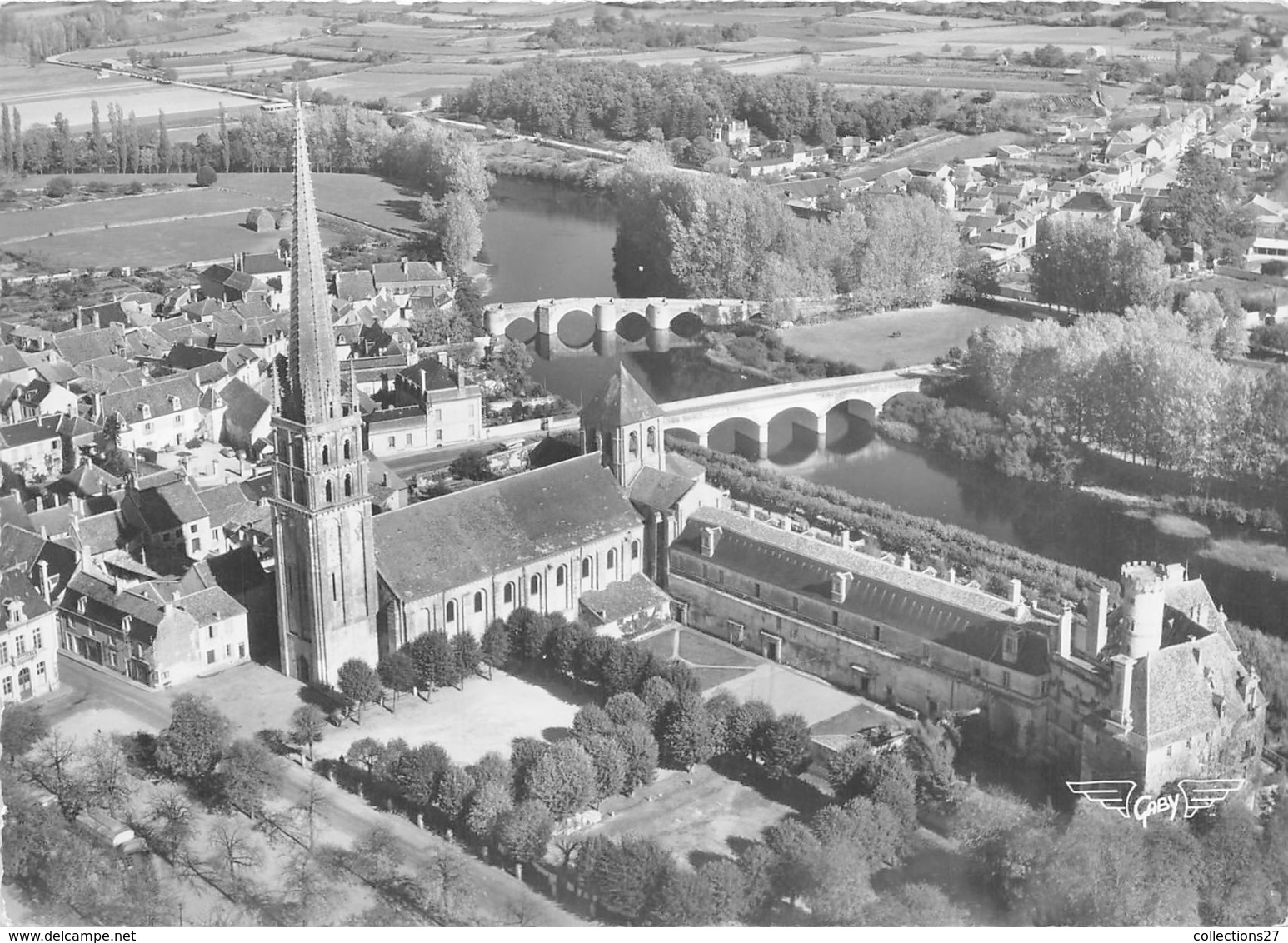 86-SAINT-SAVIN-SUR-GARTEMPE- VUE DU CIEL - Saint Savin