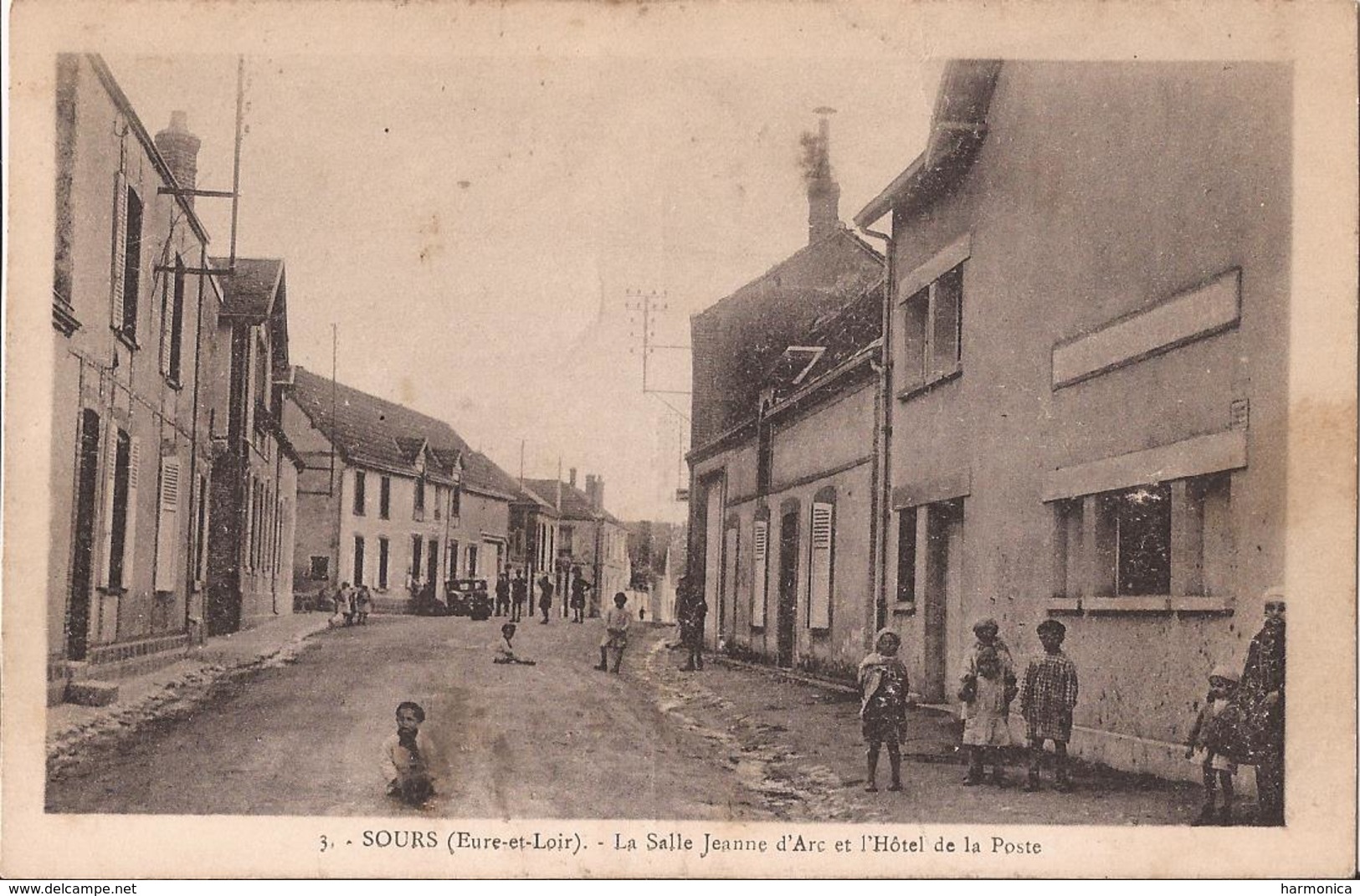 3 SOURS LA SALLE JEANNE D ARC ET L HOTEL DE LA POSTE - Otros & Sin Clasificación