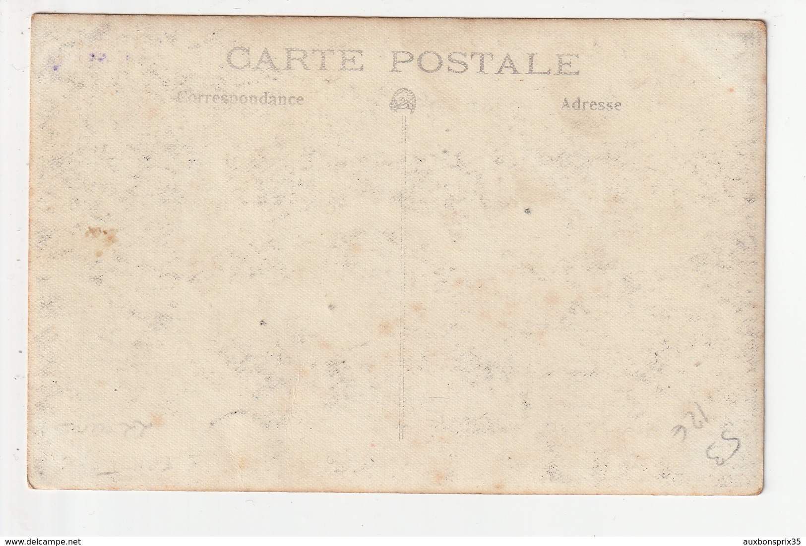 CARTE PHOTO - ERNEE - EQUIPE DE FOOTBALL 1918/19 - 53 - Ernee