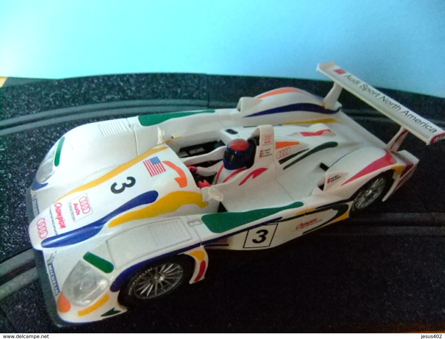 Scalextric Audi R8 - Audi Sport North America - Echelle 1:32